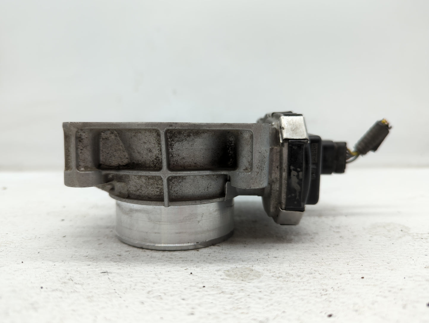 2012-2015 Chevrolet Equinox Throttle Body P/N:12632101CA Fits Fits 2012 2013 2014 2015 OEM Used Auto Parts - Oemusedautopart