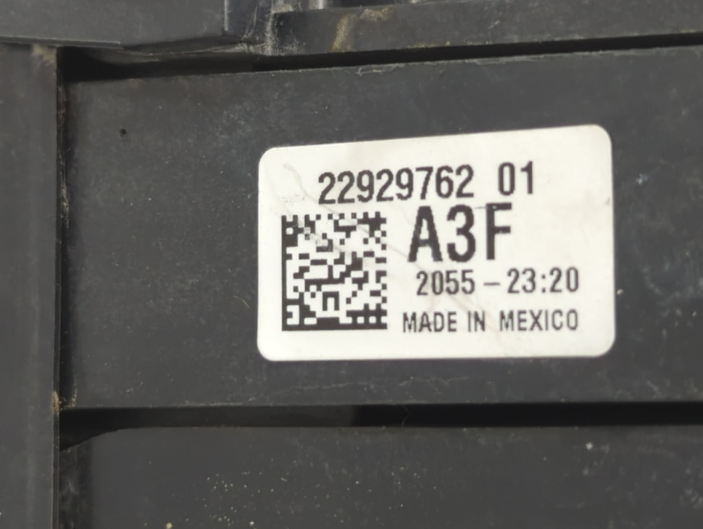 2013-2015 Chevrolet Equinox Fusebox Fuse Box Panel Relay Module P/N:22929762 22920763 Fits Fits 2013 2014 2015 OEM Used Auto