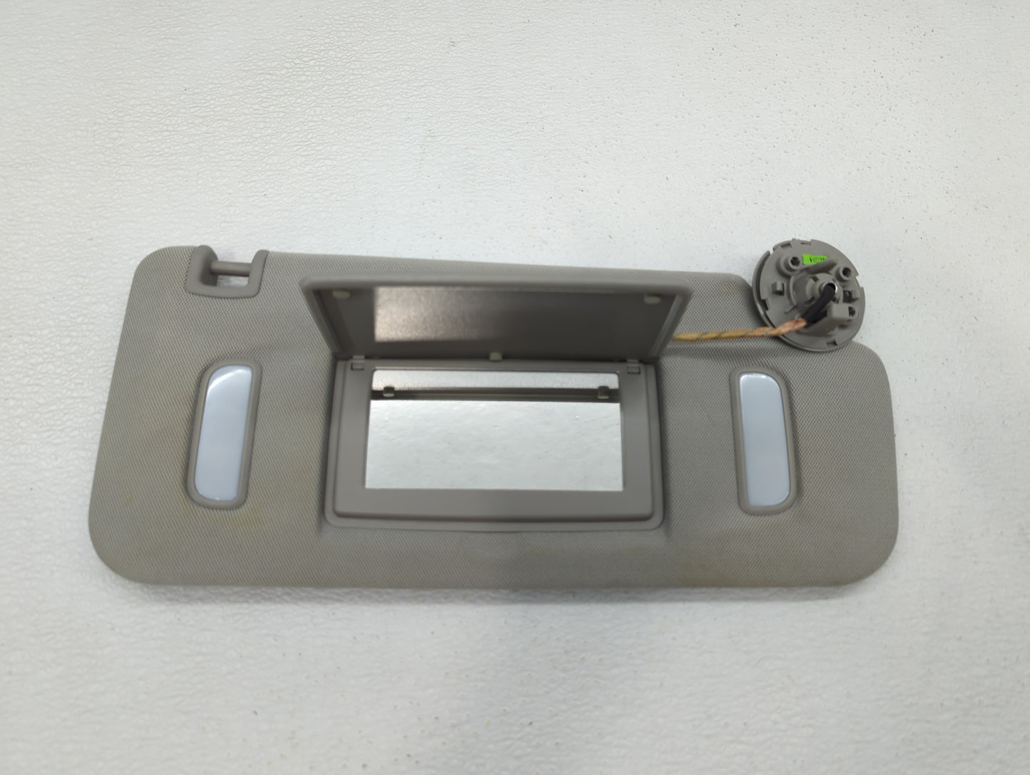 2010-2017 Chevrolet Equinox Sun Visor Shade Replacement Passenger Right Mirror Fits Fits 2010 2011 2012 2013 2014 2015 2016 