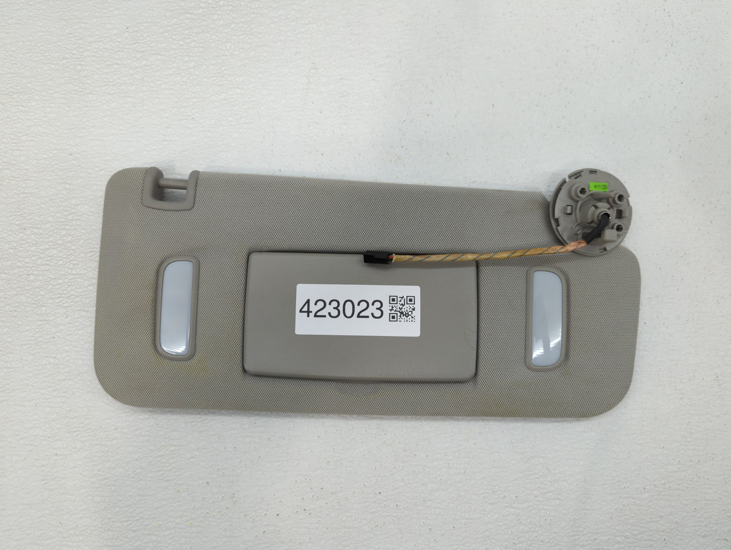 2010-2017 Chevrolet Equinox Sun Visor Shade Replacement Passenger Right Mirror Fits Fits 2010 2011 2012 2013 2014 2015 2016 