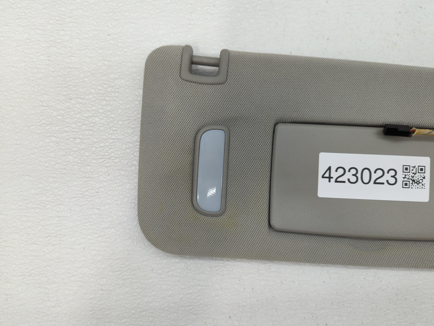 2010-2017 Chevrolet Equinox Sun Visor Shade Replacement Passenger Right Mirror Fits Fits 2010 2011 2012 2013 2014 2015 2016 