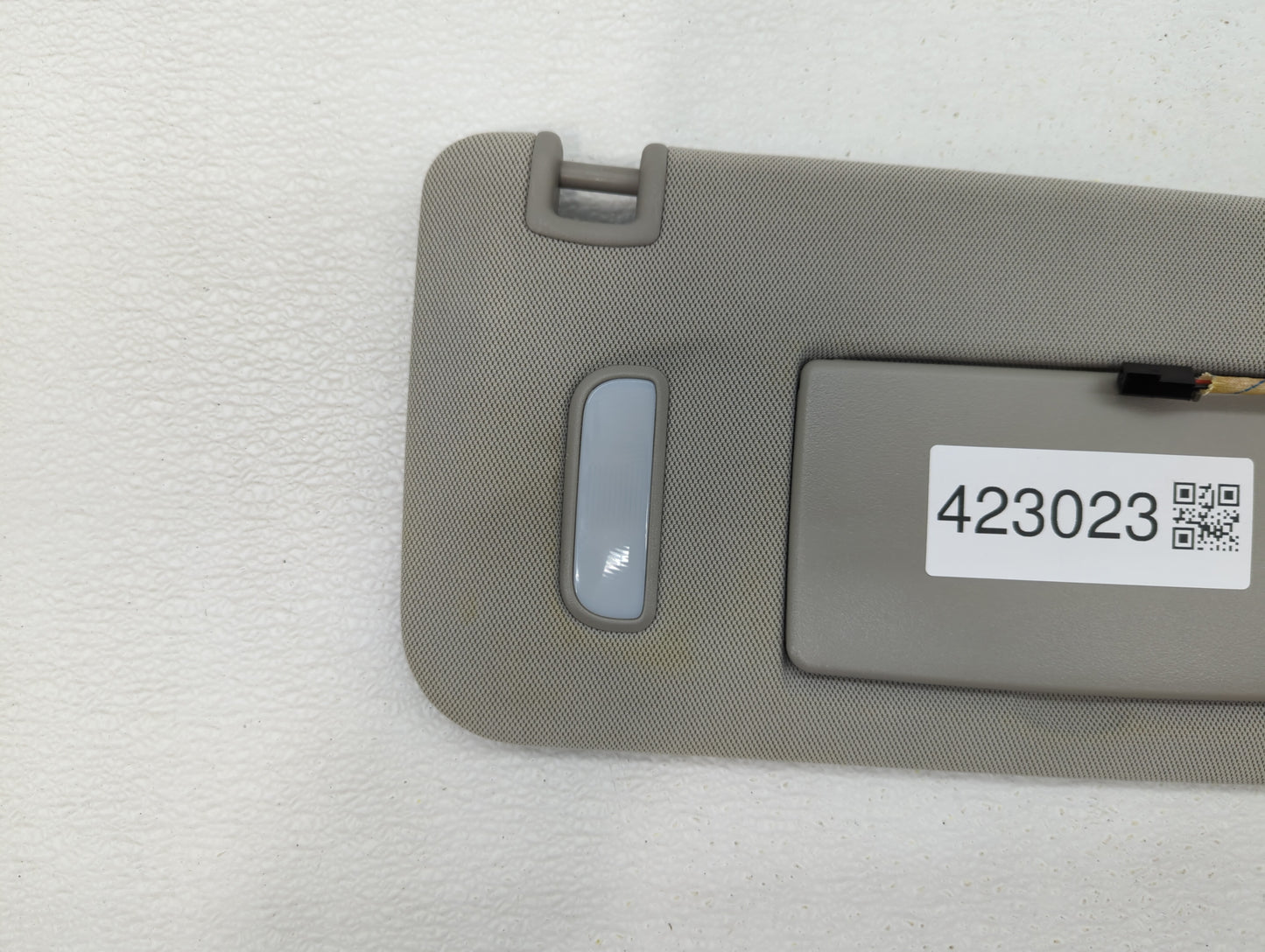 2010-2017 Chevrolet Equinox Sun Visor Shade Replacement Passenger Right Mirror Fits Fits 2010 2011 2012 2013 2014 2015 2016 