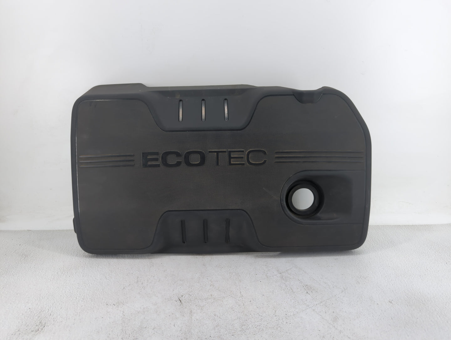 2015 Chevrolet Equinox Engine Cover - Oemusedautoparts1.com
