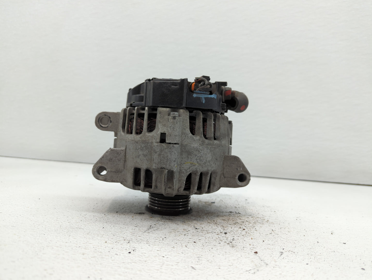 2010-2017 Chevrolet Equinox Alternator Replacement Generator Charging Assembly Engine OEM P/N:13500315 13588328 Fits OEM Use