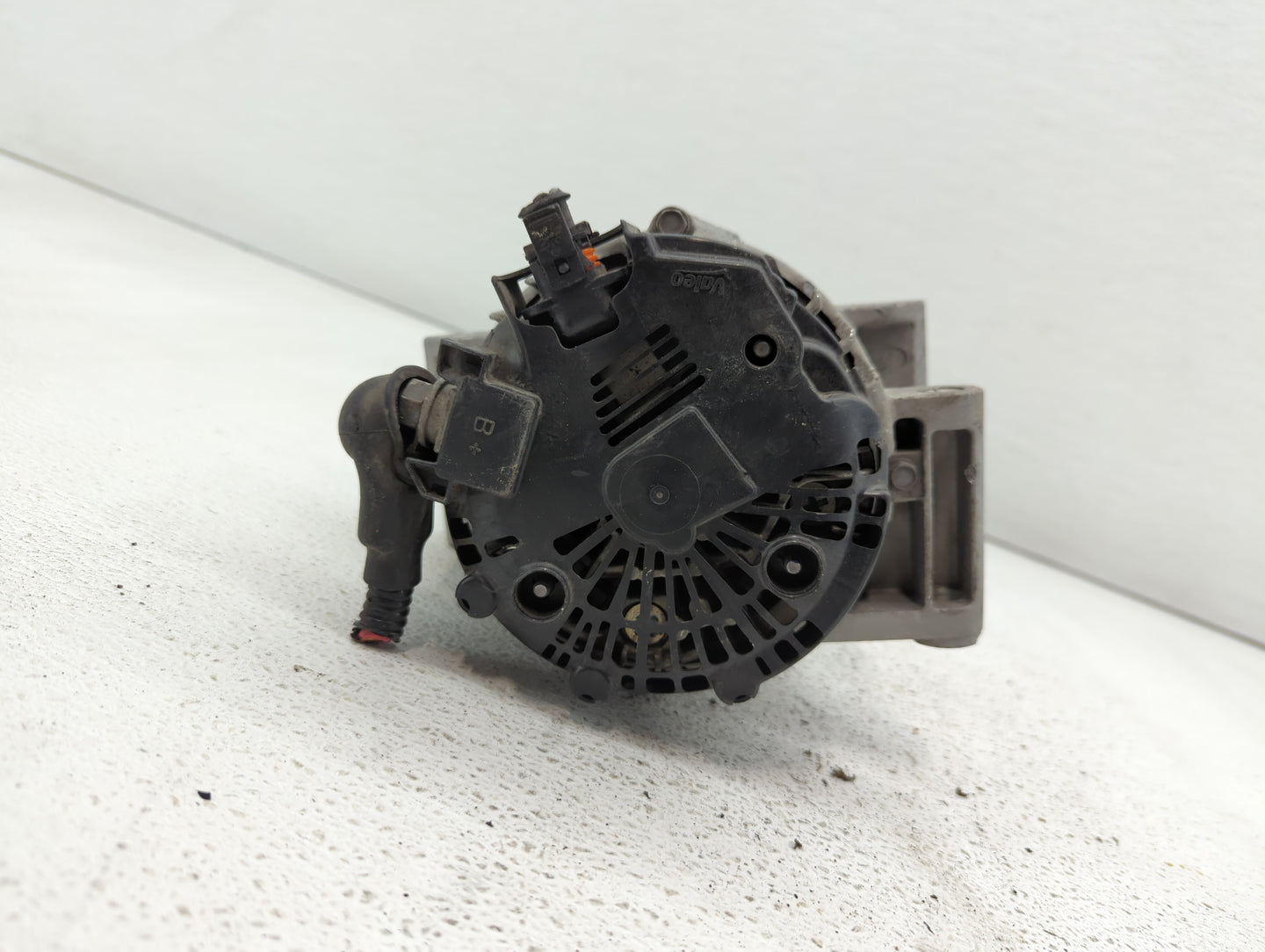 2010-2017 Chevrolet Equinox Alternator Replacement Generator Charging Assembly Engine OEM P/N:2620360 13588328 Fits OEM Used