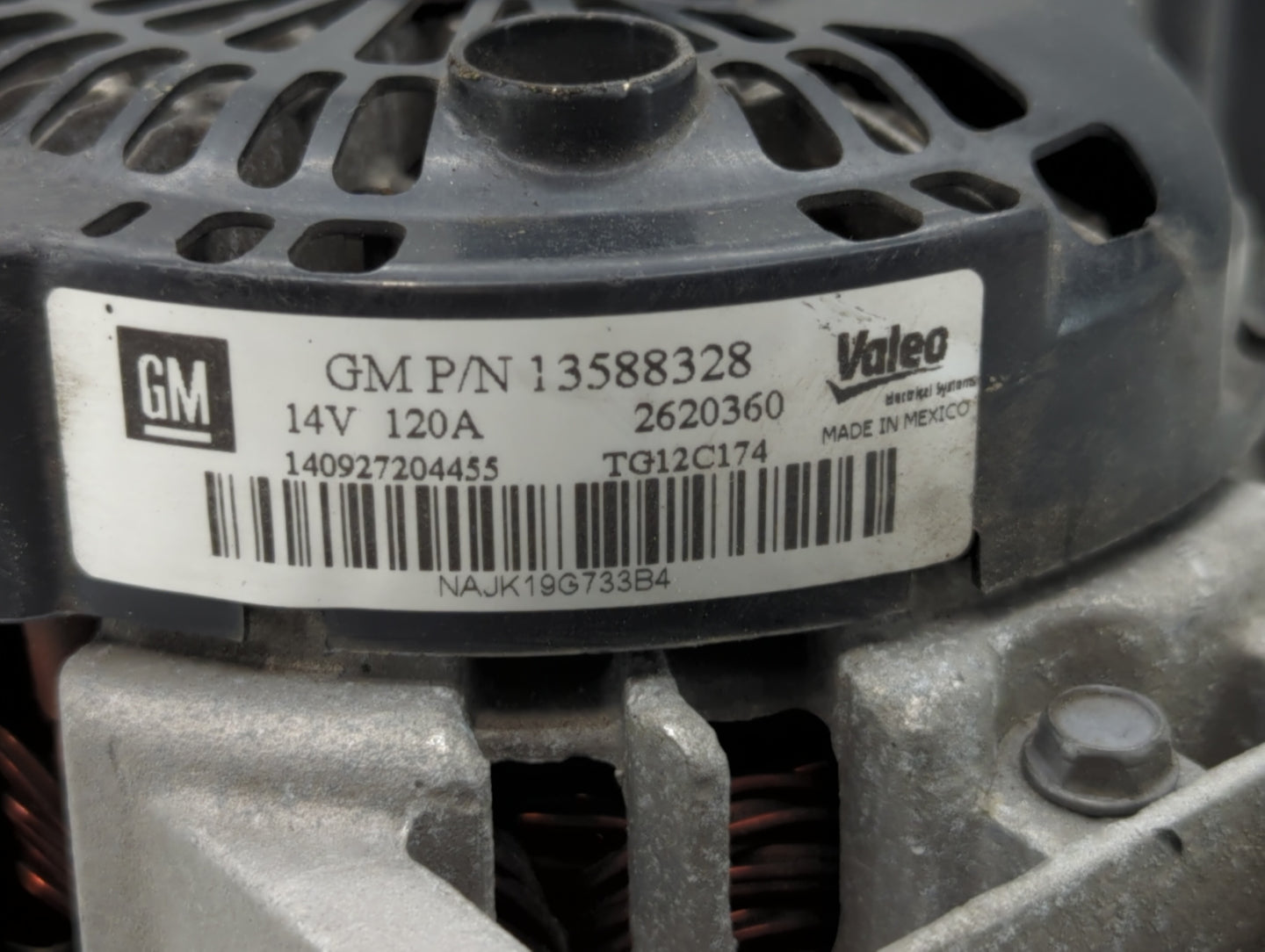 2010-2017 Chevrolet Equinox Alternator Replacement Generator Charging Assembly Engine OEM P/N:2620360 13588328 Fits OEM Used