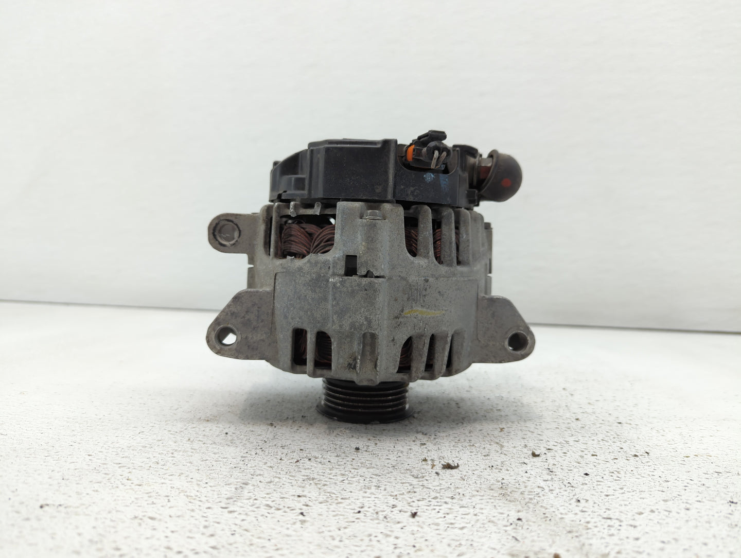 2010-2017 Chevrolet Equinox Alternator Replacement Generator Charging Assembly Engine OEM P/N:2620360 13588328 Fits OEM Used