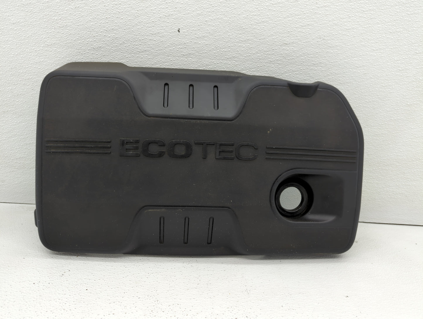 2015 Chevrolet Equinox Engine Cover - Oemusedautoparts1.com