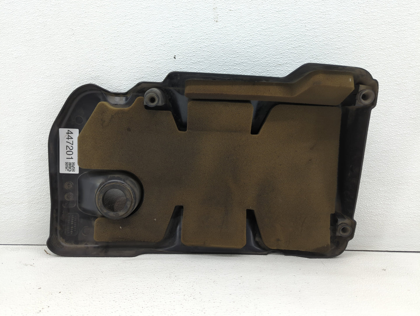 2015 Chevrolet Equinox Engine Cover - Oemusedautoparts1.com