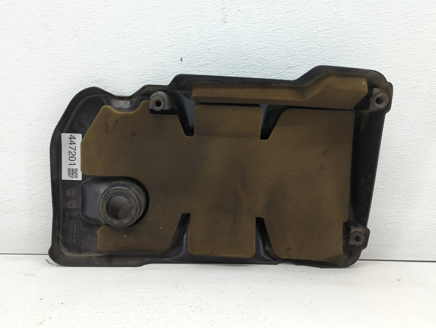 2015 Chevrolet Equinox Engine Cover - Oemusedautoparts1.com