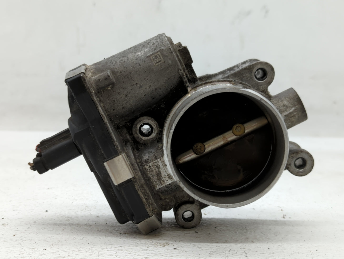 2012-2015 Chevrolet Equinox Throttle Body P/N:12632101CA Fits Fits 2012 2013 2014 2015 OEM Used Auto Parts - Oemusedautopart