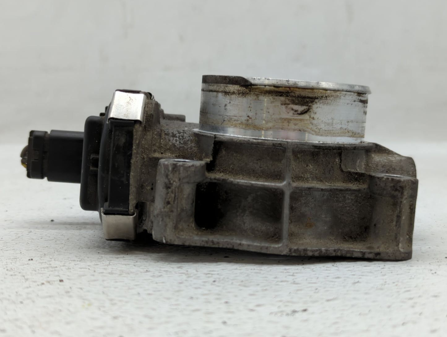 2012-2015 Chevrolet Equinox Throttle Body P/N:12632101CA Fits Fits 2012 2013 2014 2015 OEM Used Auto Parts - Oemusedautopart