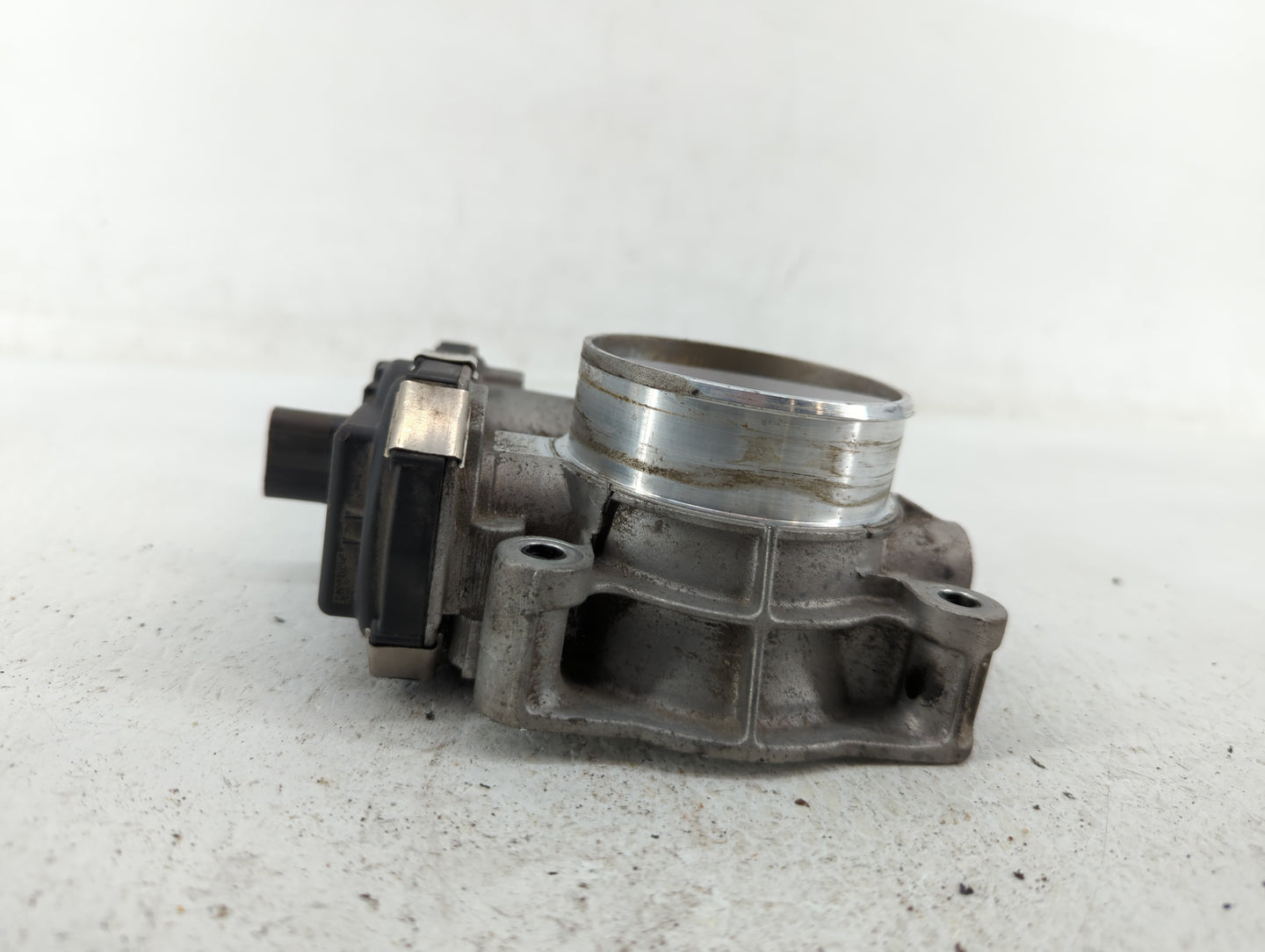 2012-2015 Chevrolet Equinox Throttle Body P/N:12632101CA Fits Fits 2012 2013 2014 2015 OEM Used Auto Parts - Oemusedautopart