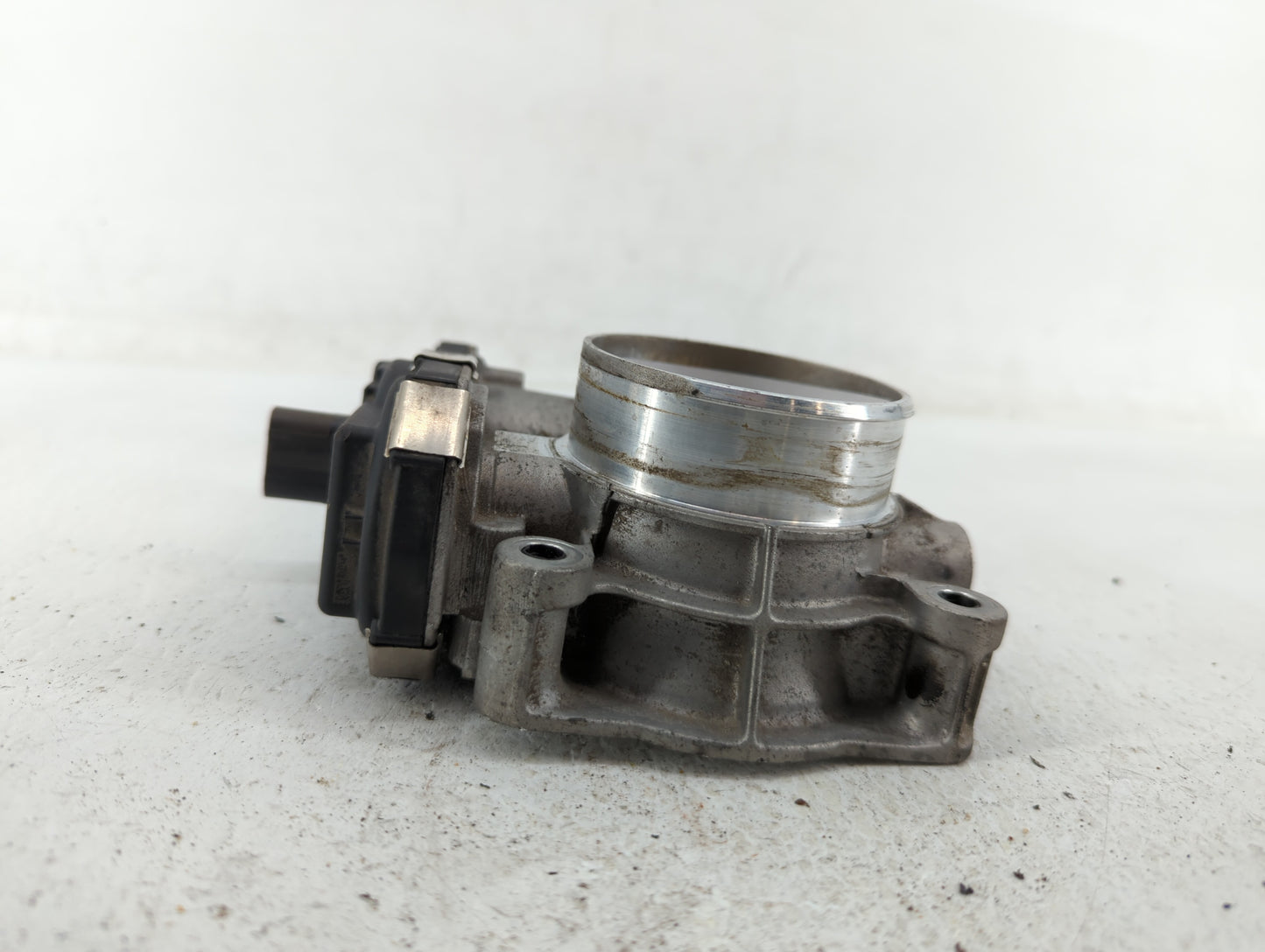 2012-2015 Chevrolet Equinox Throttle Body P/N:12632101CA Fits Fits 2012 2013 2014 2015 OEM Used Auto Parts - Oemusedautopart