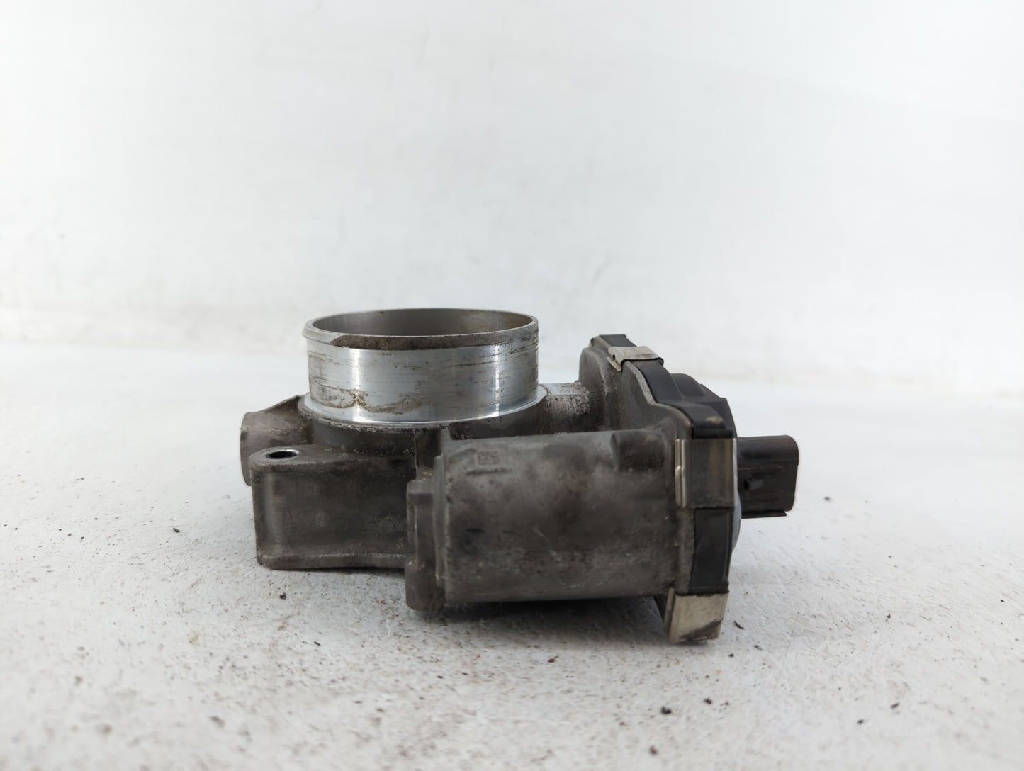 2012-2015 Chevrolet Equinox Throttle Body P/N:12632101CA Fits Fits 2012 2013 2014 2015 OEM Used Auto Parts - Oemusedautopart