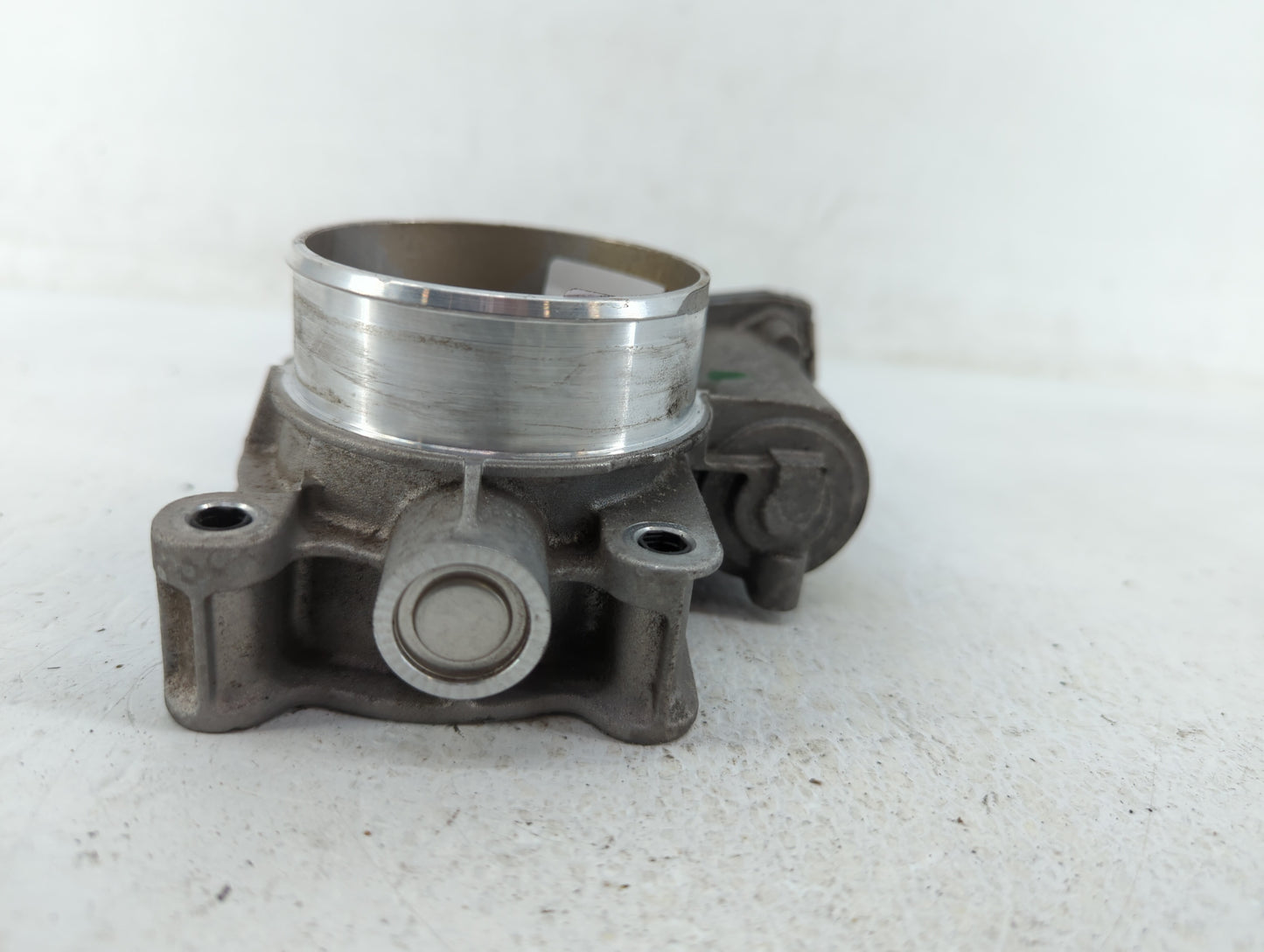 2012-2015 Chevrolet Equinox Throttle Body P/N:12632101CA Fits Fits 2012 2013 2014 2015 OEM Used Auto Parts - Oemusedautopart
