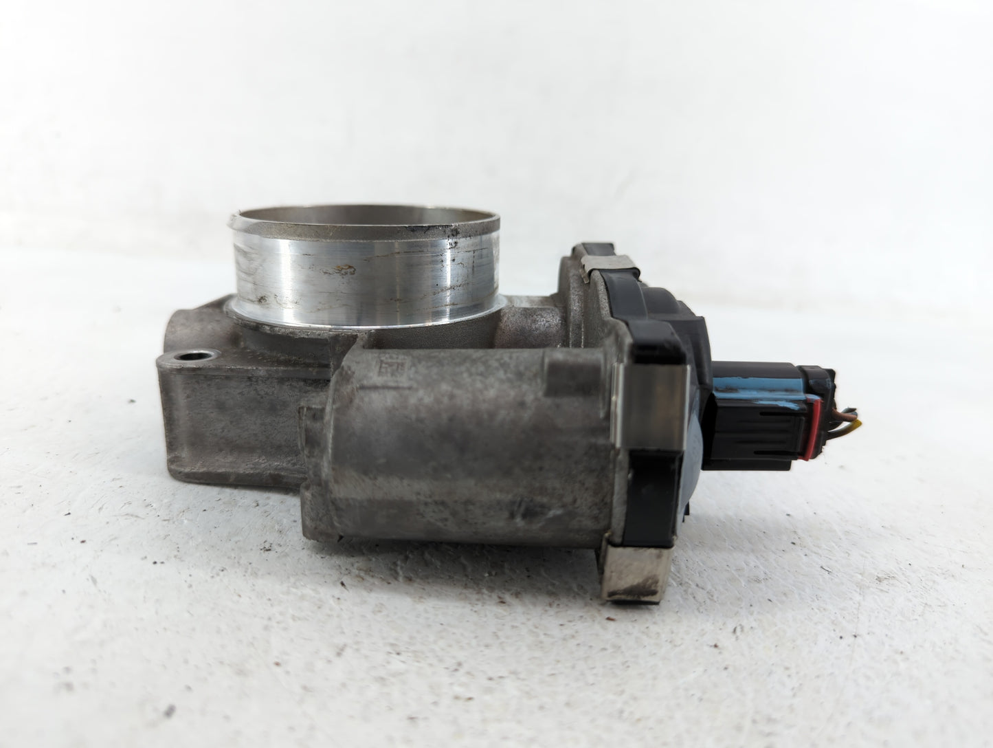 2012-2015 Chevrolet Equinox Throttle Body P/N:12632101CA Fits Fits 2012 2013 2014 2015 OEM Used Auto Parts - Oemusedautopart