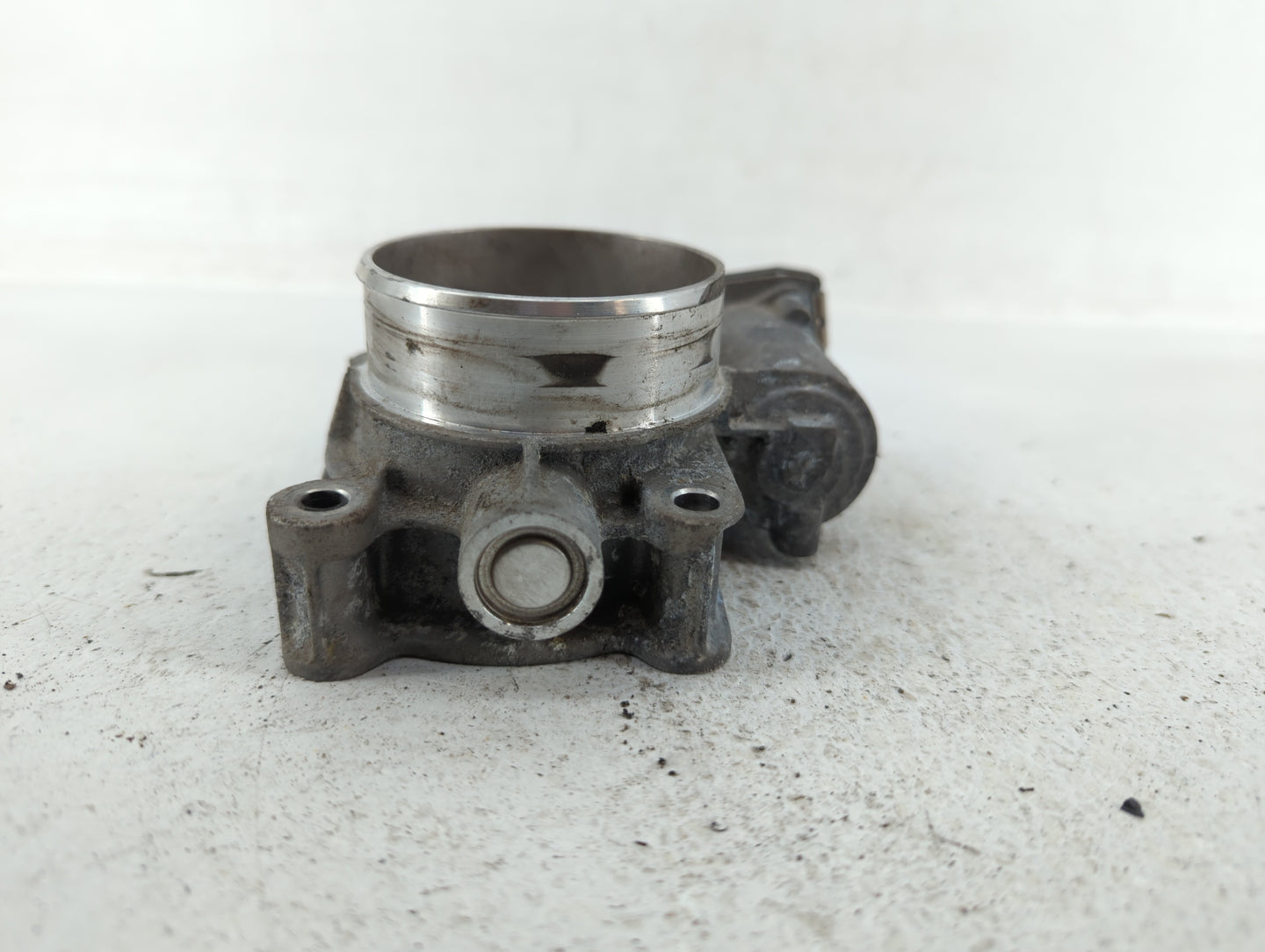 2012-2015 Chevrolet Equinox Throttle Body P/N:12632101CA Fits Fits 2012 2013 2014 2015 OEM Used Auto Parts - Oemusedautopart
