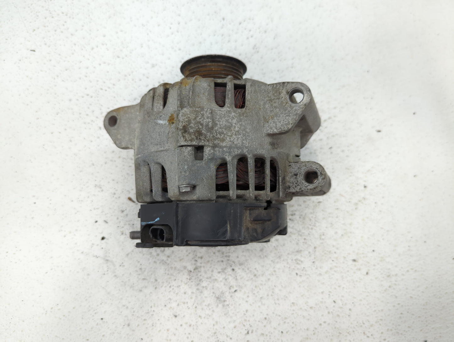 2010-2017 Chevrolet Equinox Alternator Replacement Generator Charging Assembly Engine OEM P/N:13500315 13588328 Fits OEM Use