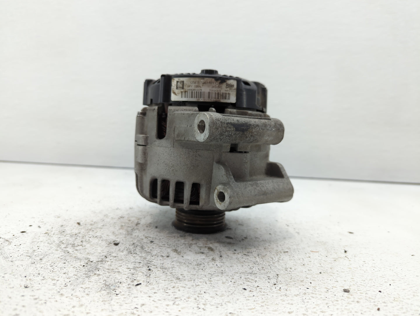 2010-2017 Chevrolet Equinox Alternator Replacement Generator Charging Assembly Engine OEM P/N:13500315 13588328 Fits OEM Use