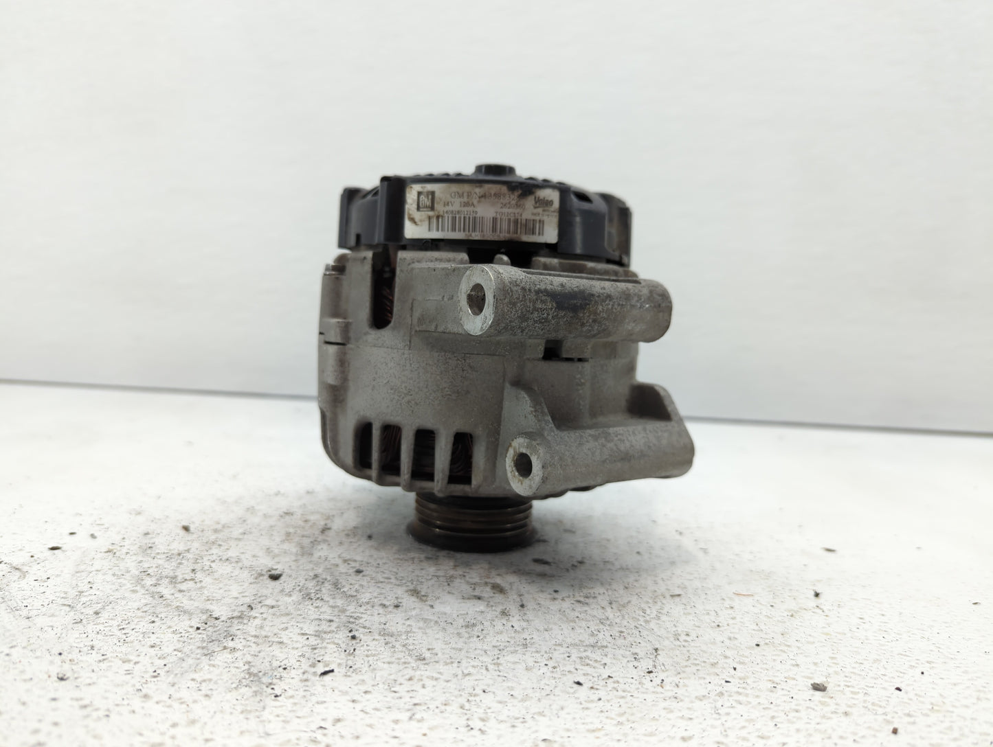 2010-2017 Chevrolet Equinox Alternator Replacement Generator Charging Assembly Engine OEM P/N:13500315 13588328 Fits OEM Use