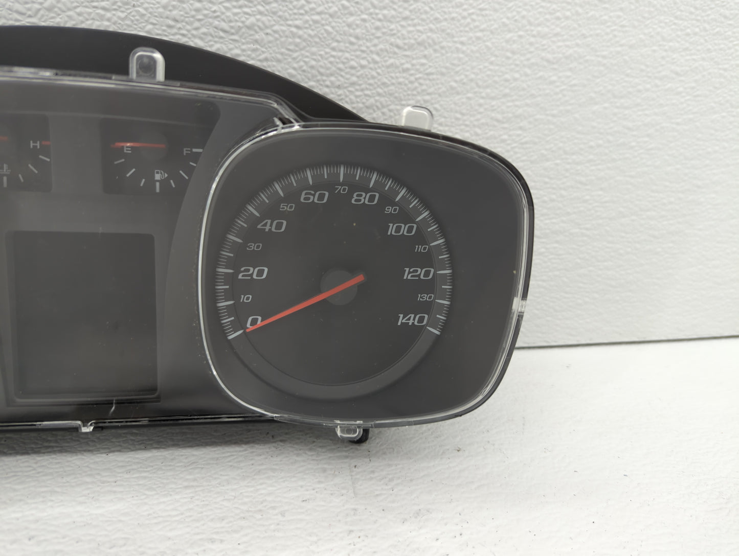 2013-2016 Chevrolet Equinox Instrument Cluster Speedometer Gauges P/N:23229480 Fits Fits 2013 2014 2015 2016 OEM Used Auto P