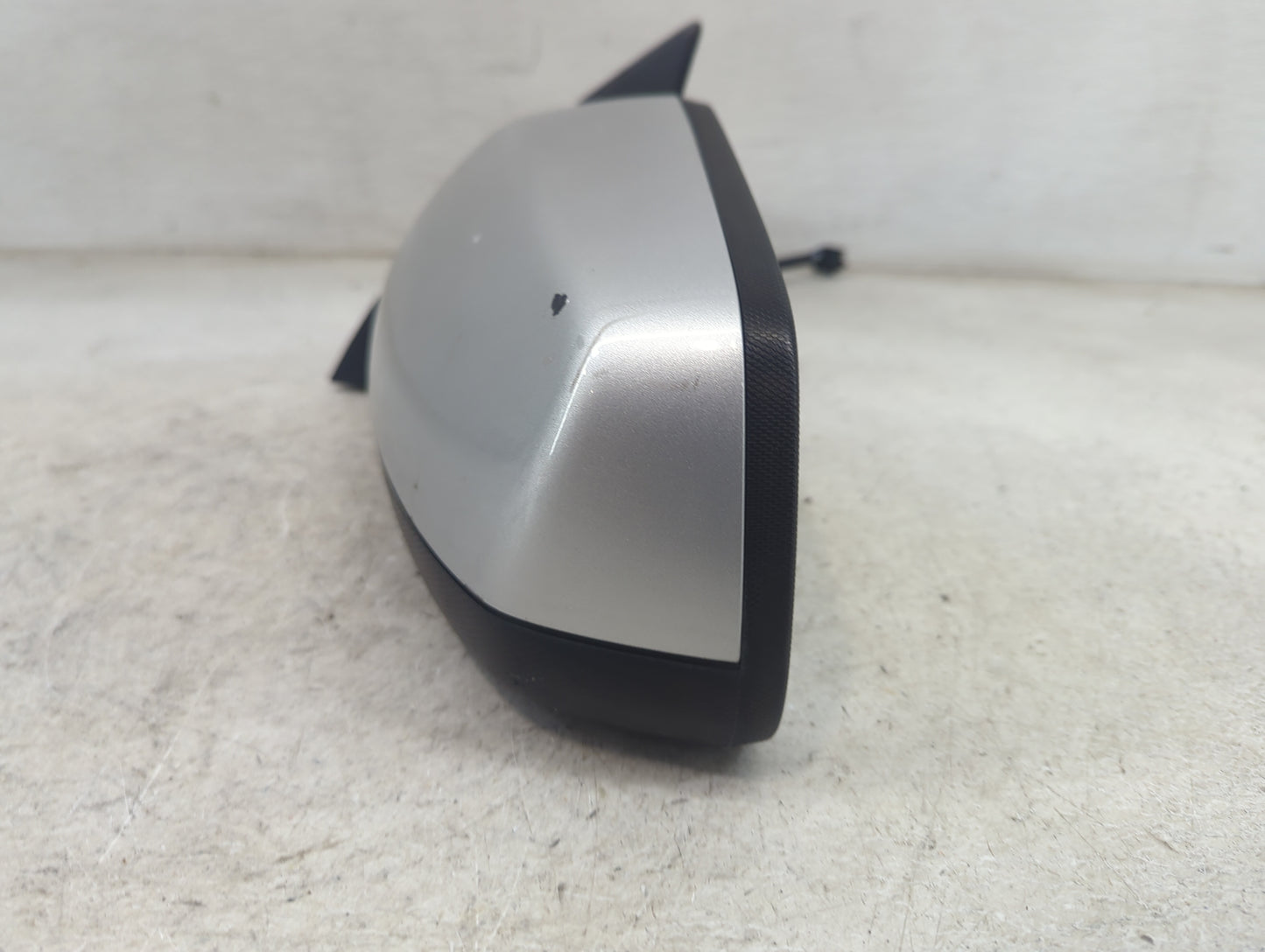 2015-2017 Chevrolet Equinox Driver Side View Mirror - Left Door Mirror OEM Used - Oemusedautoparts1.com