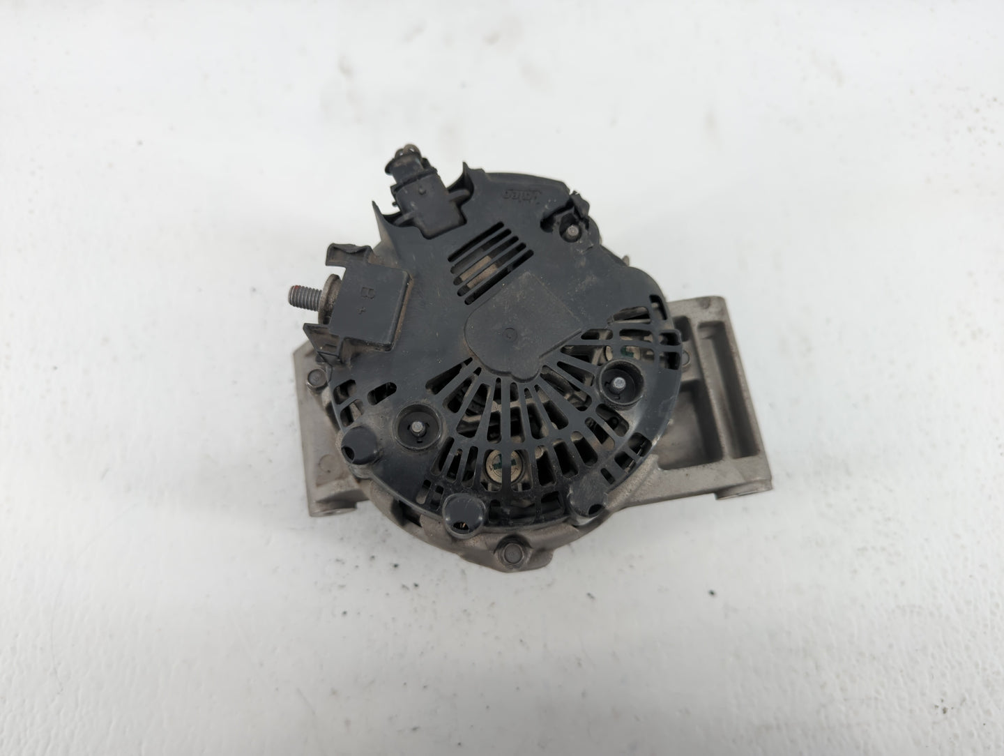 2010-2017 Chevrolet Equinox Alternator Replacement Generator Charging Assembly Engine OEM P/N:13588328 13500315 Fits OEM Use