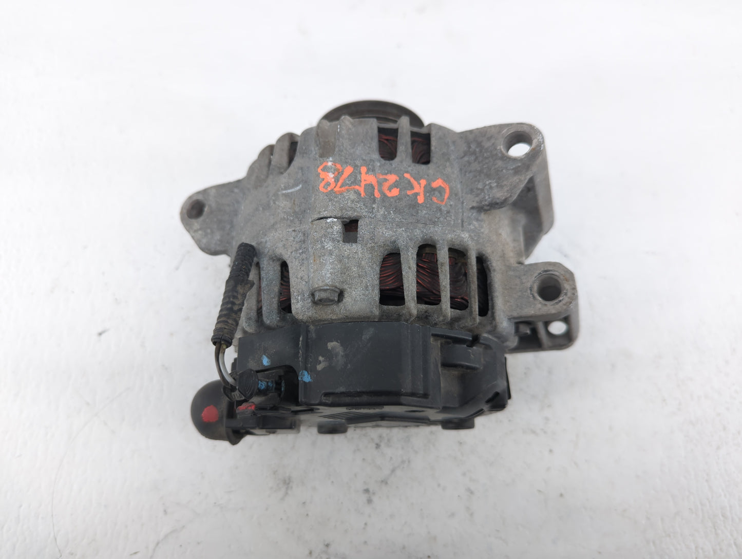 2010-2017 Chevrolet Equinox Alternator Replacement Generator Charging Assembly Engine OEM P/N:13588328 13500315 Fits OEM Use