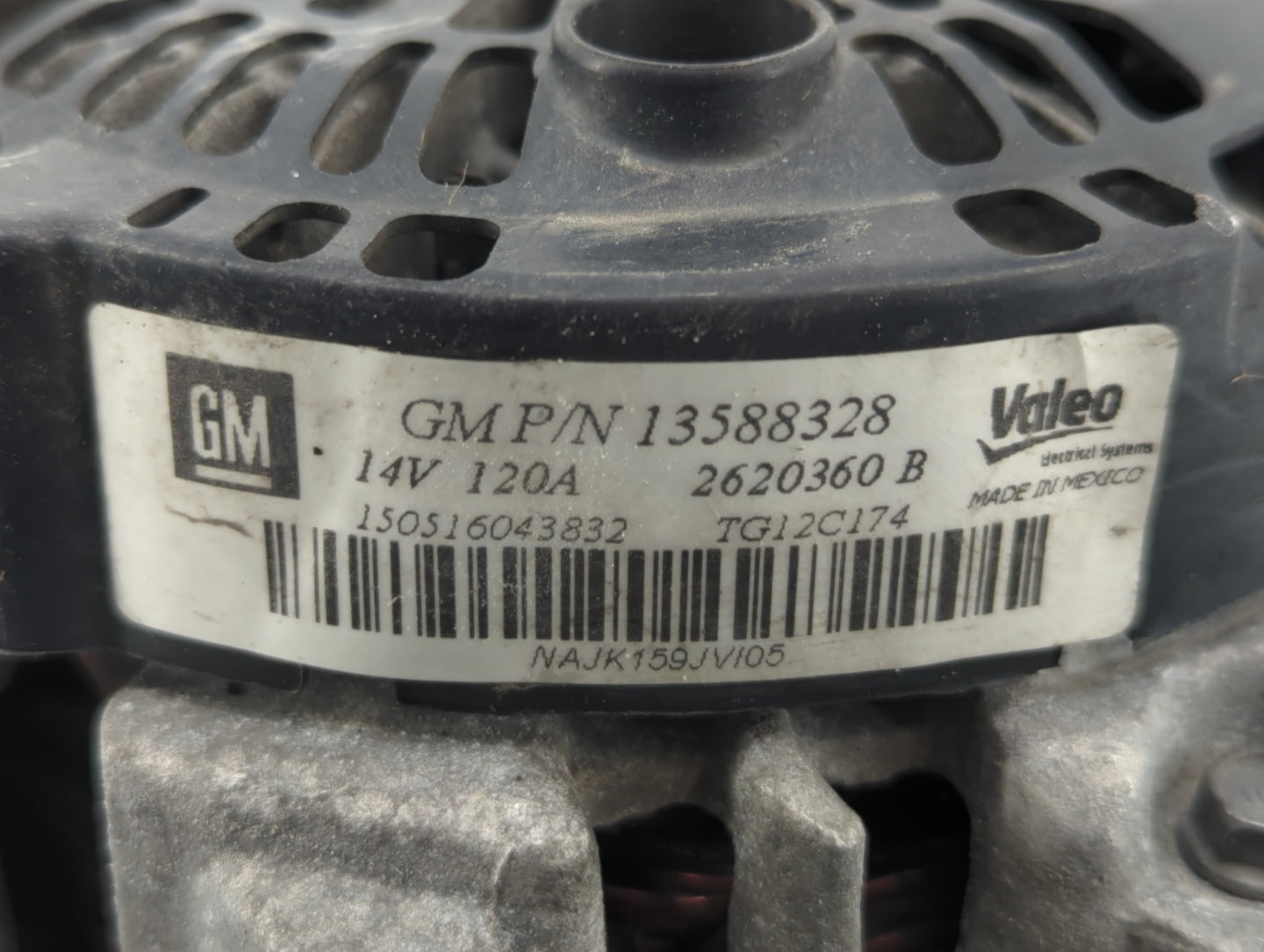 2010-2017 Chevrolet Equinox Alternator Replacement Generator Charging Assembly Engine OEM P/N:13588328 13500315 Fits OEM Use