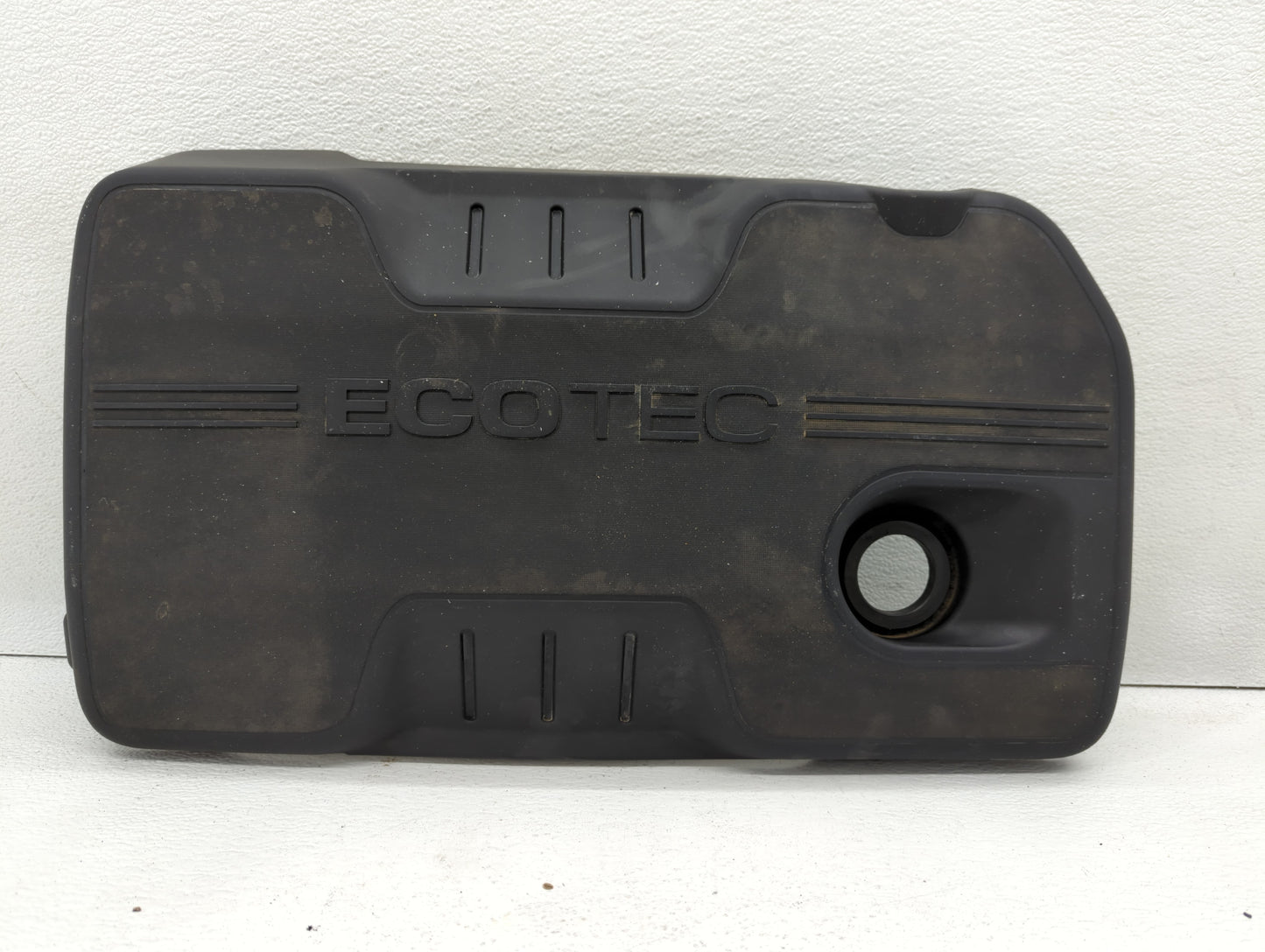 2015 Chevrolet Equinox Engine Cover - Oemusedautoparts1.com