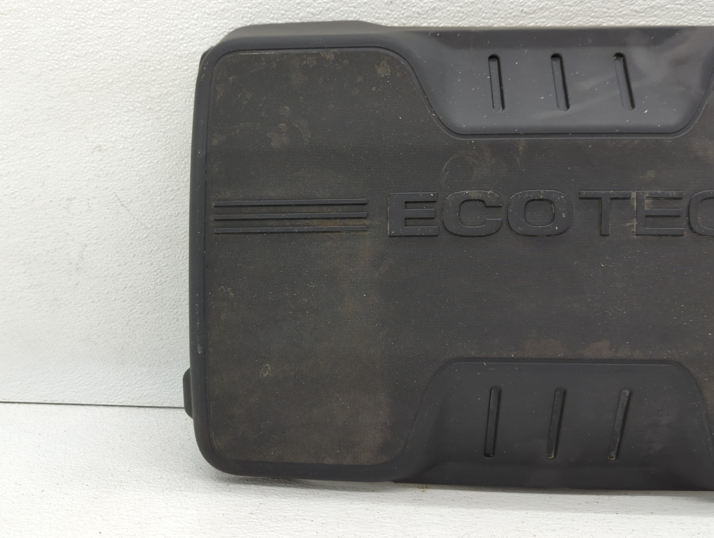 2015 Chevrolet Equinox Engine Cover - Oemusedautoparts1.com