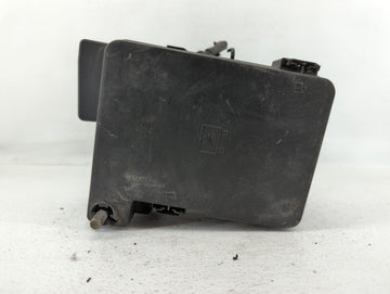 2013-2015 Chevrolet Equinox Fusebox Fuse Box Panel Relay Module P/N:22929762 01 Fits Fits 2013 2014 2015 OEM Used Auto Parts
