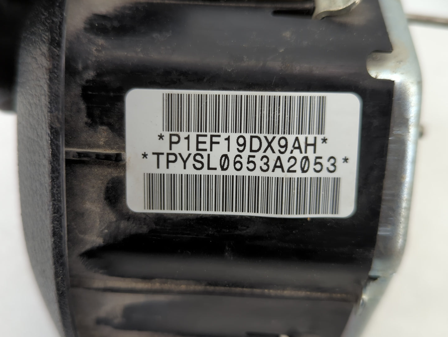 2015 Chevrolet Equinox Air Bag Passenger Right Knee Oem - Oemusedautoparts1.com