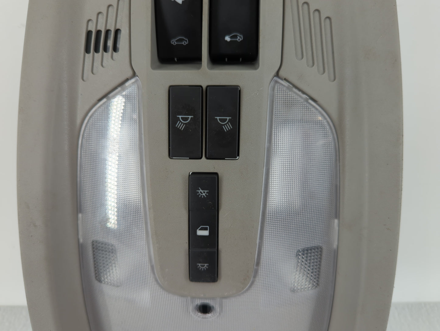 2014-2017 Chevrolet Equinox Overhead Roof Console 623756 - Oemusedautoparts1.com