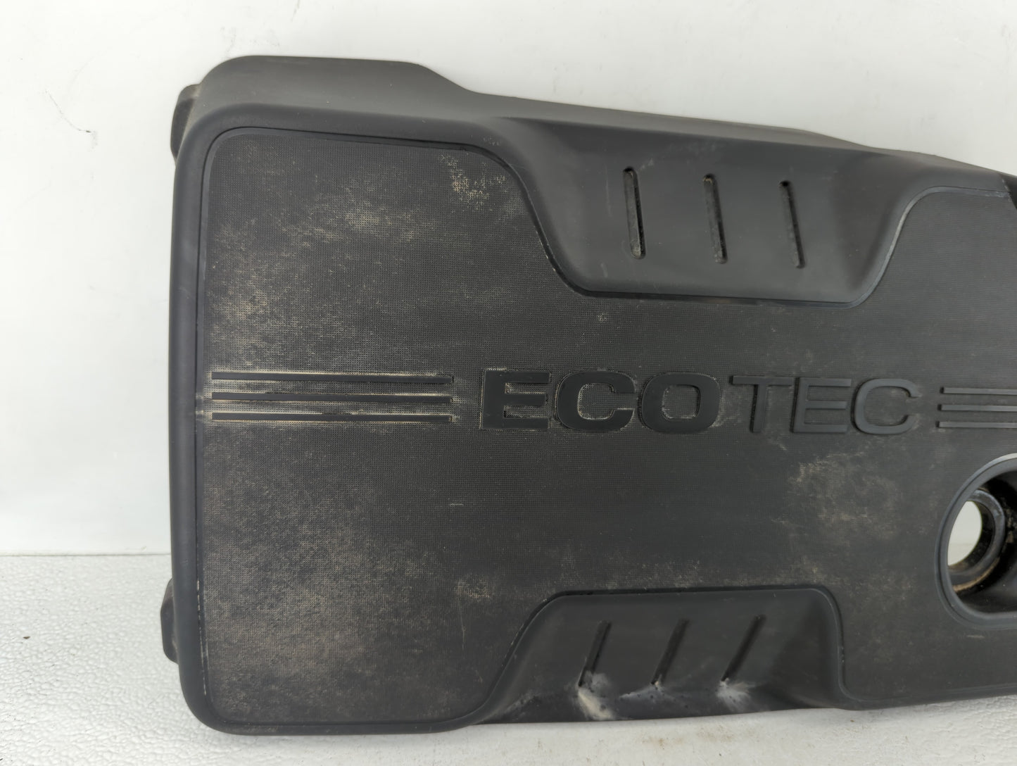 2015 Chevrolet Equinox Engine Cover - Oemusedautoparts1.com