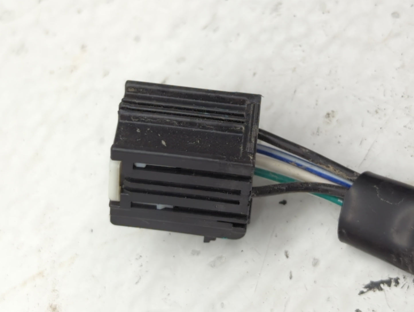 2015-2017 Chevrolet Equinox Driver Side View Mirror - Left Door Mirror OEM Used - Oemusedautoparts1.com