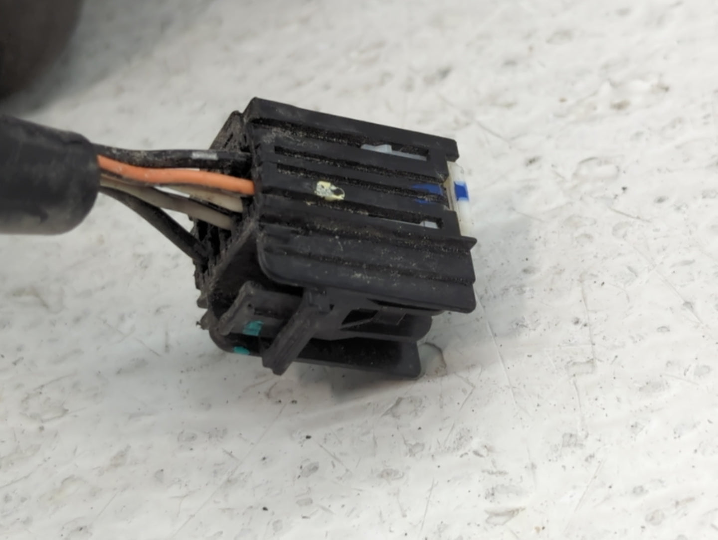 2015-2017 Chevrolet Equinox Passenger Side View Mirror - Right Door Mirror OEM Used - Oemusedautoparts1.com