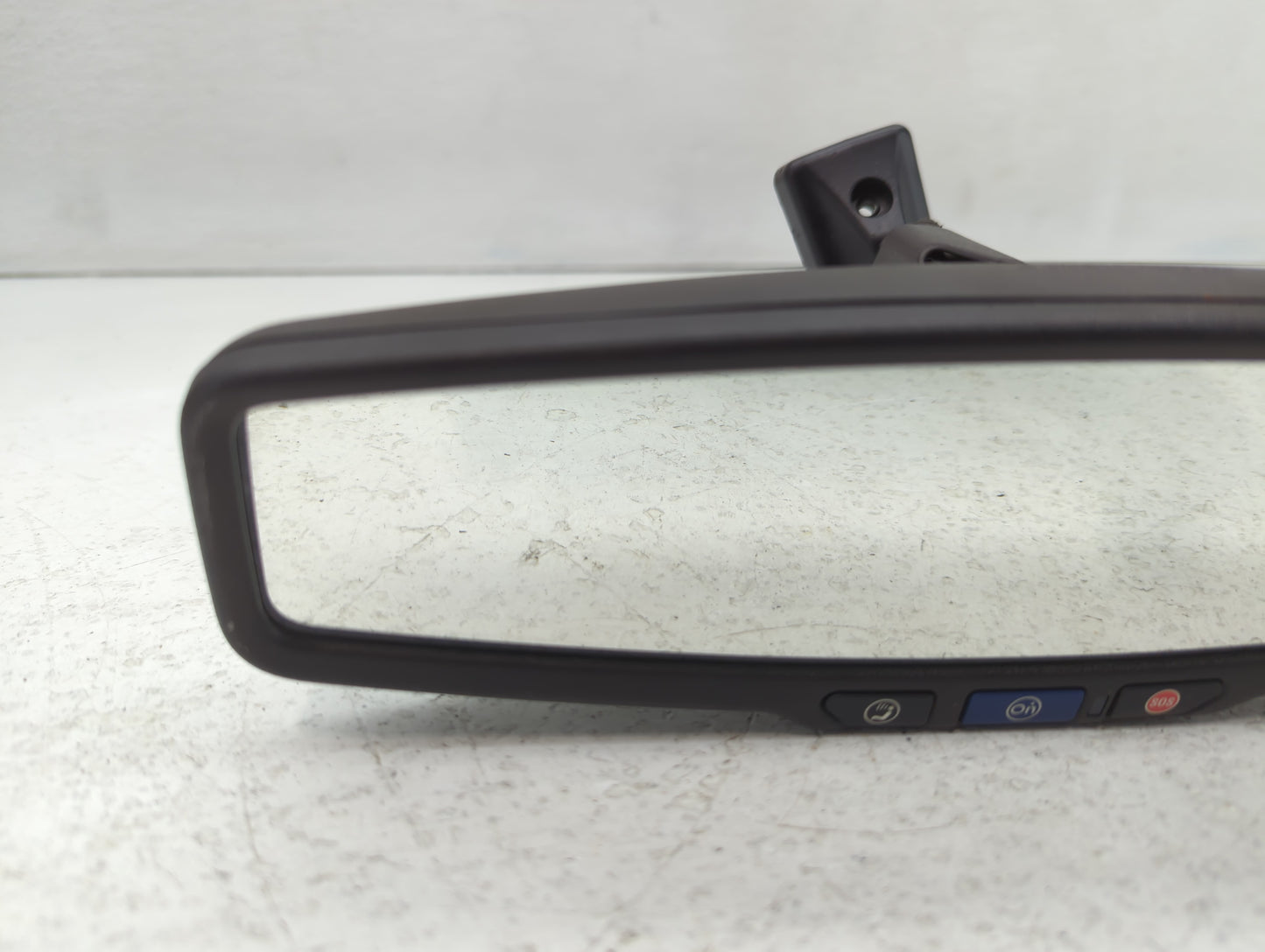 2010-2017 Chevrolet Equinox Interior Rear View Mirror Replacement OEM P/N:E11026392 Fits OEM Used Auto Parts - Oemusedautopa