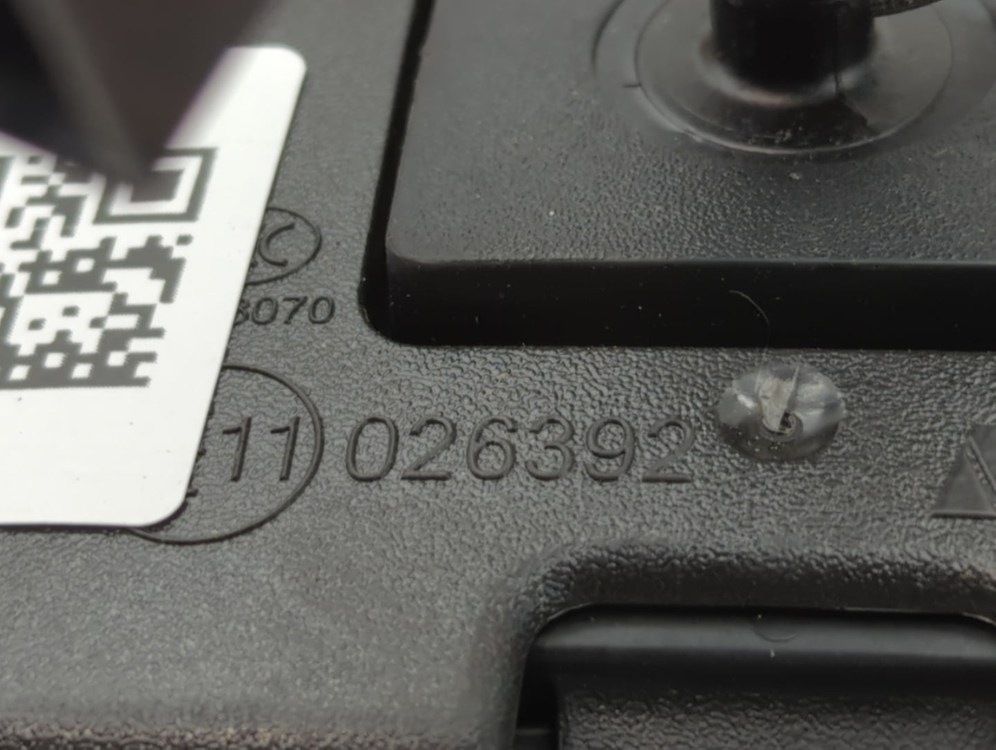 2010-2017 Chevrolet Equinox Interior Rear View Mirror Replacement OEM P/N:E11026392 Fits OEM Used Auto Parts - Oemusedautopa