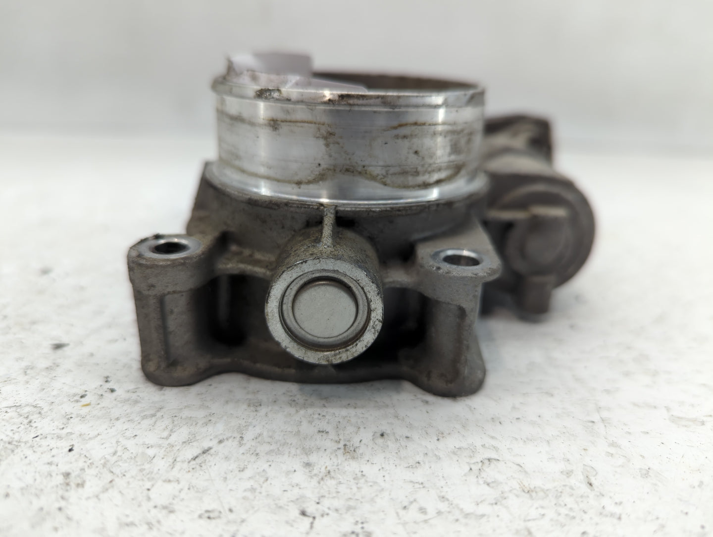 2012-2015 Chevrolet Equinox Throttle Body P/N:12632101CA Fits Fits 2012 2013 2014 2015 OEM Used Auto Parts - Oemusedautopart