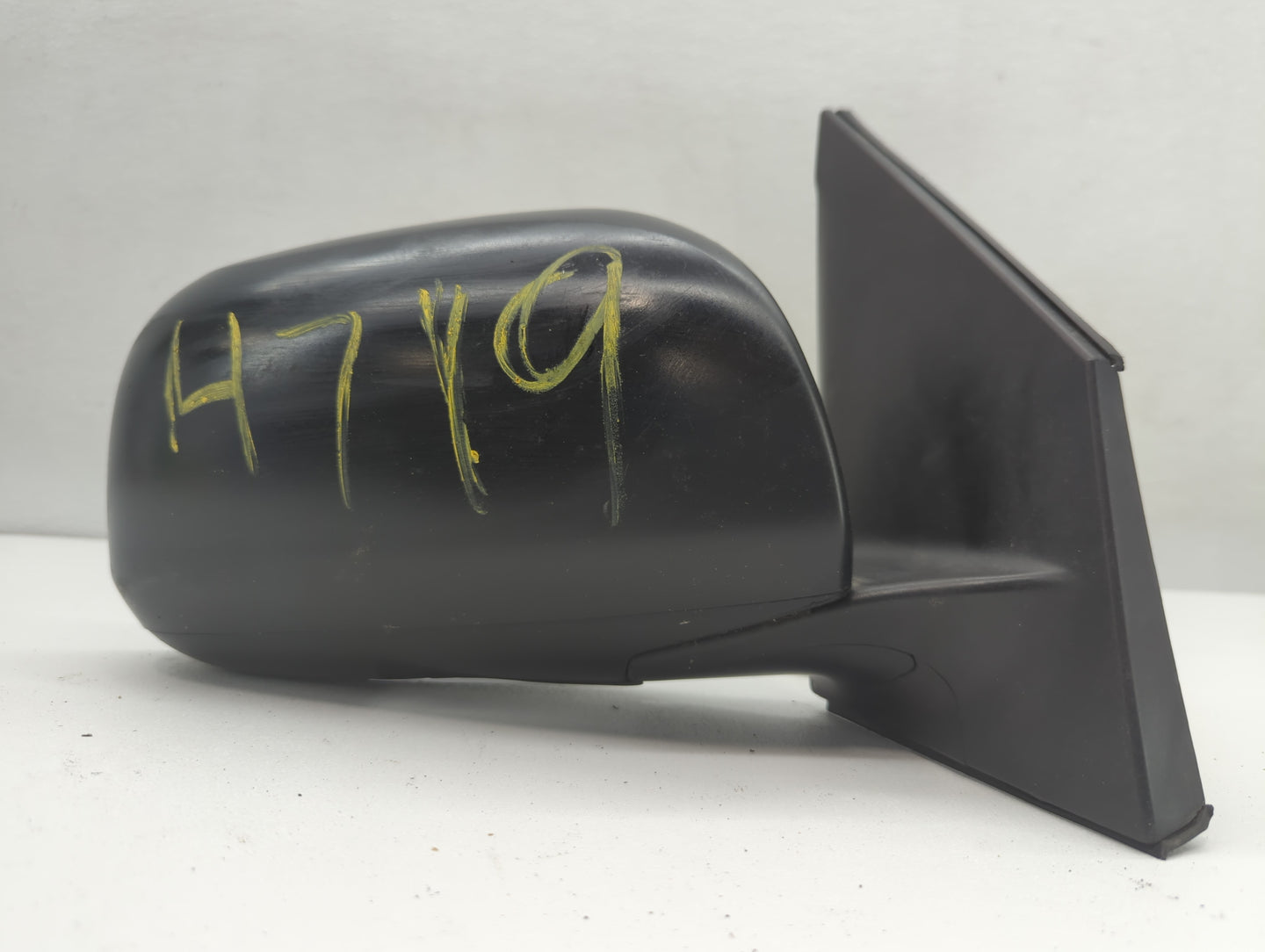 2015-2017 Chevrolet Equinox Driver Left Side View Manual Door Mirror - Oemusedautoparts1.com