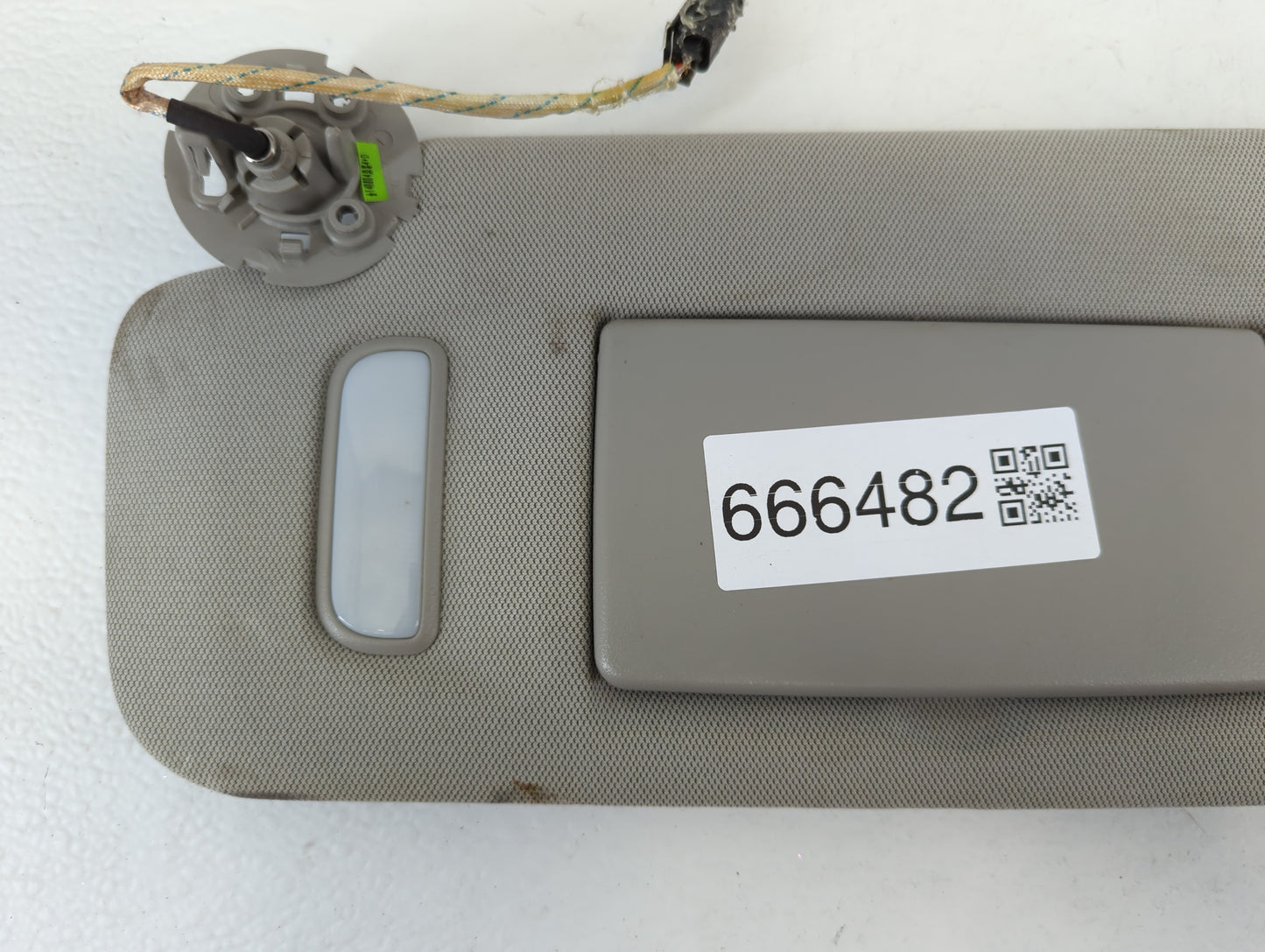 2010-2017 Chevrolet Equinox Sun Visor Shade Replacement Driver Left Mirror Fits Fits 2010 2011 2012 2013 2014 2015 2016 2017