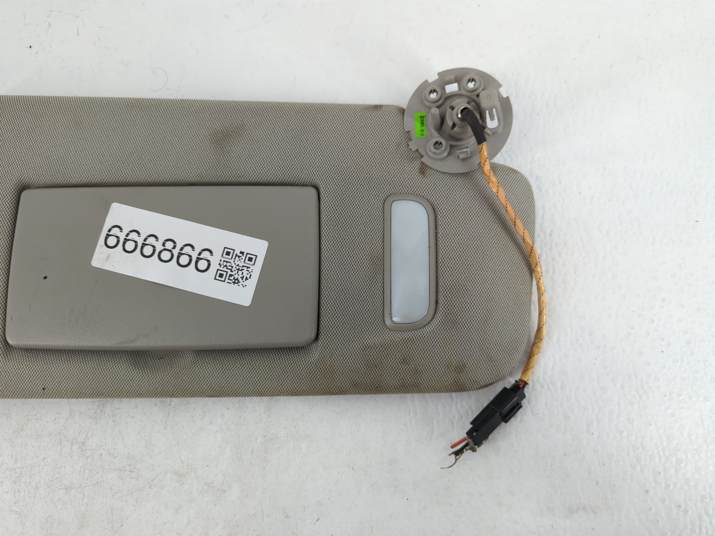 2010-2017 Chevrolet Equinox Sun Visor Shade Replacement Passenger Right Mirror Fits Fits 2010 2011 2012 2013 2014 2015 2016 