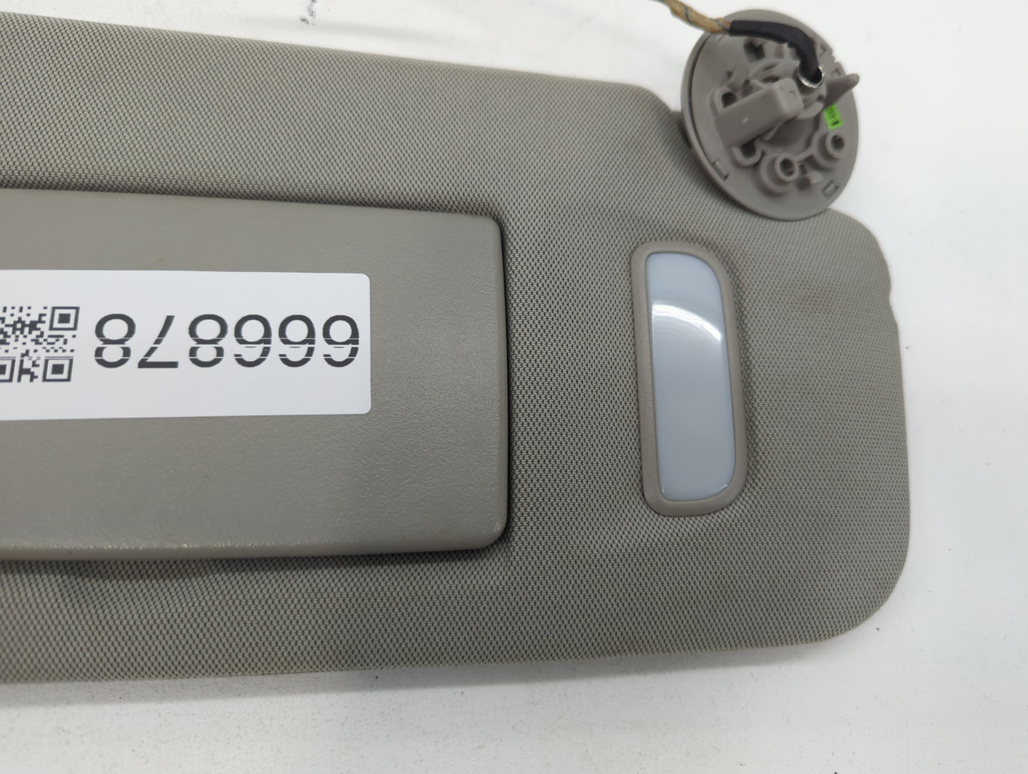 2010-2017 Chevrolet Equinox Sun Visor Shade Replacement Passenger Right Mirror Fits Fits 2010 2011 2012 2013 2014 2015 2016 