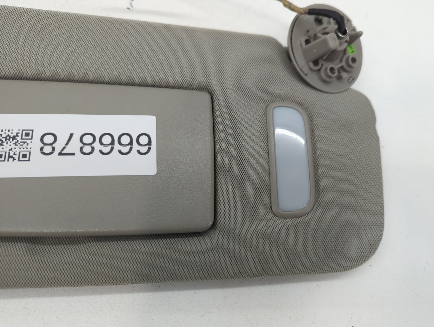 2010-2017 Chevrolet Equinox Sun Visor Shade Replacement Passenger Right Mirror Fits Fits 2010 2011 2012 2013 2014 2015 2016 