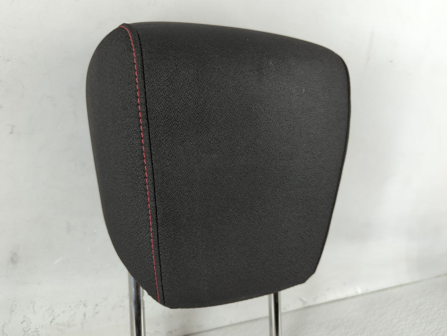 Chevrolet Equinox Headrest Head Rest Front Driver Passenger Seat Black - Oemusedautoparts1.com