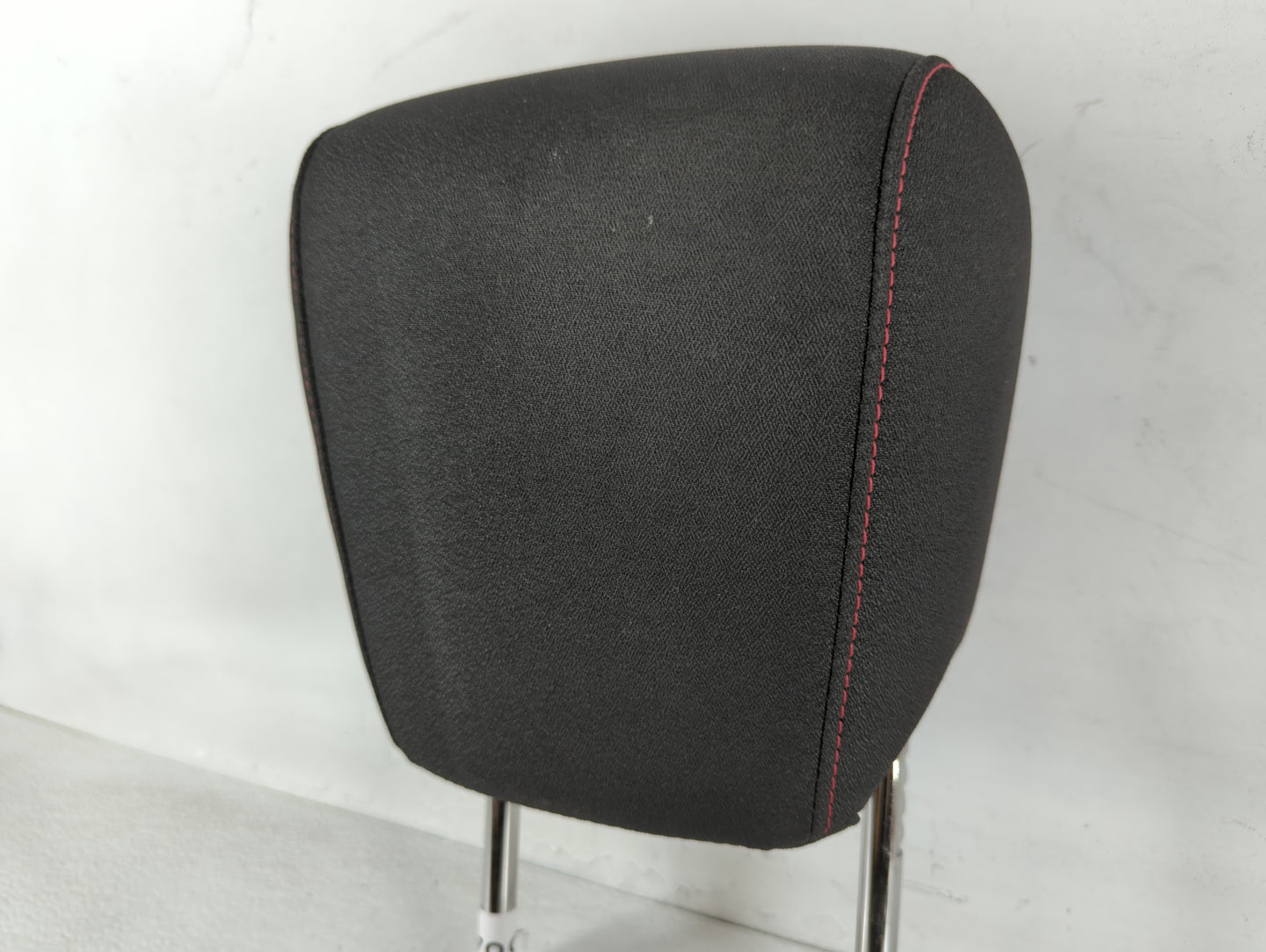 Chevrolet Equinox Headrest Head Rest Front Driver Passenger Seat Black - Oemusedautoparts1.com
