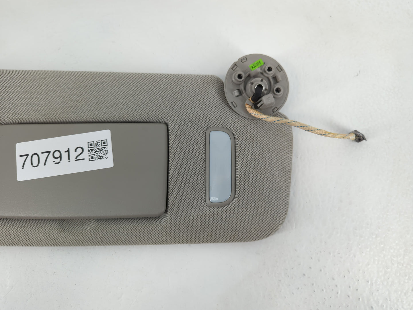 2010-2017 Chevrolet Equinox Sun Visor Shade Replacement Passenger Right Mirror Fits Fits 2010 2011 2012 2013 2014 2015 2016 