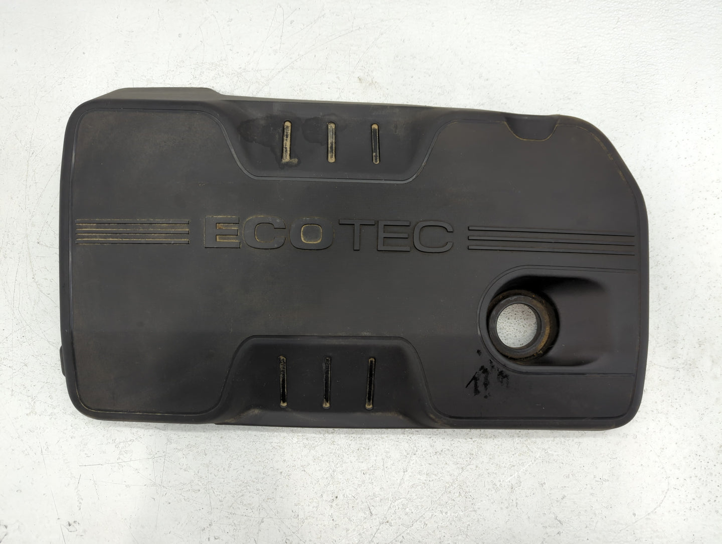 2015 Chevrolet Equinox Engine Cover - Oemusedautoparts1.com